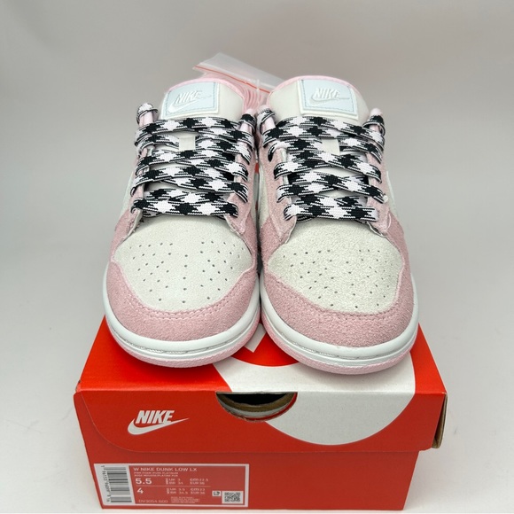 Nike Dunk Low LX WMNS “Pink Foam” 2023 - Picture 3 of 5